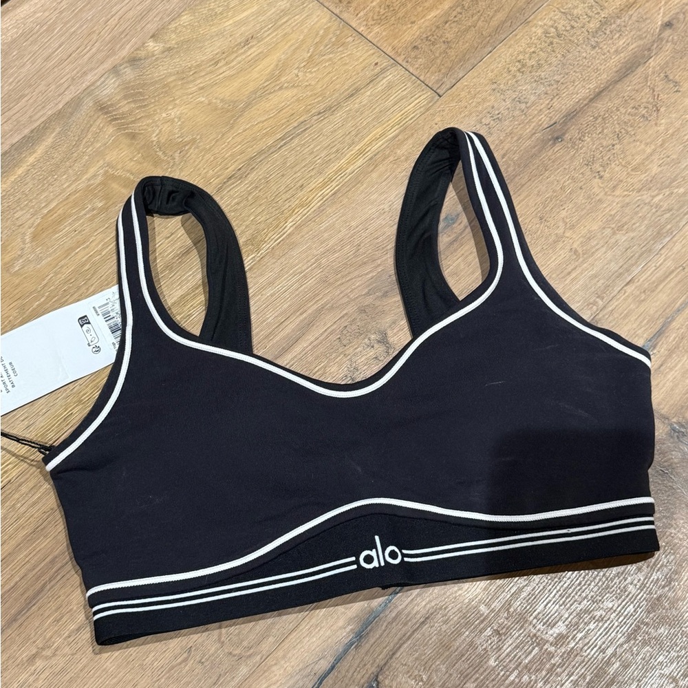 NWT Alo Airbrush Bra Black